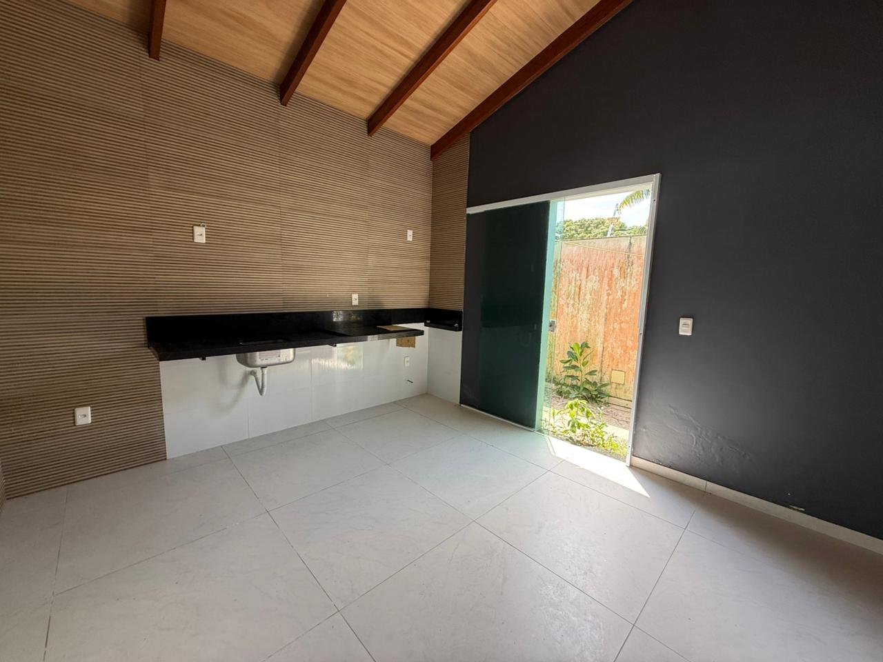 CASA EM CONDOMÍNIO EM CACHA PREGOS